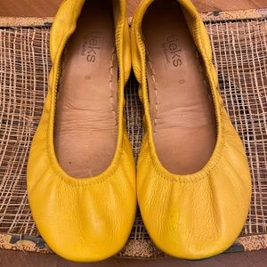 Mustard Tieks flats size 8